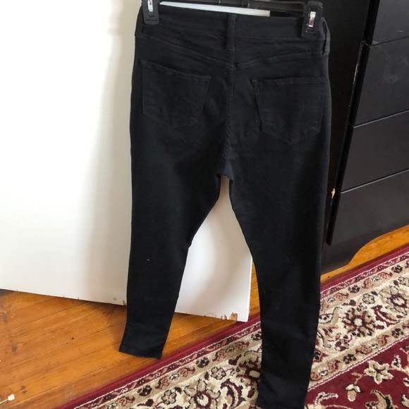 Black Arizona Skinny Jeans - Picture 2 of 3